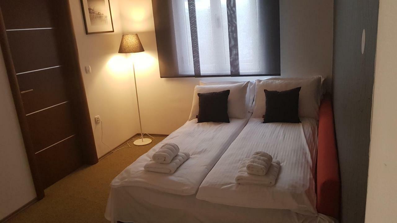Aura Residence โรวีน ภายนอก รูปภาพ