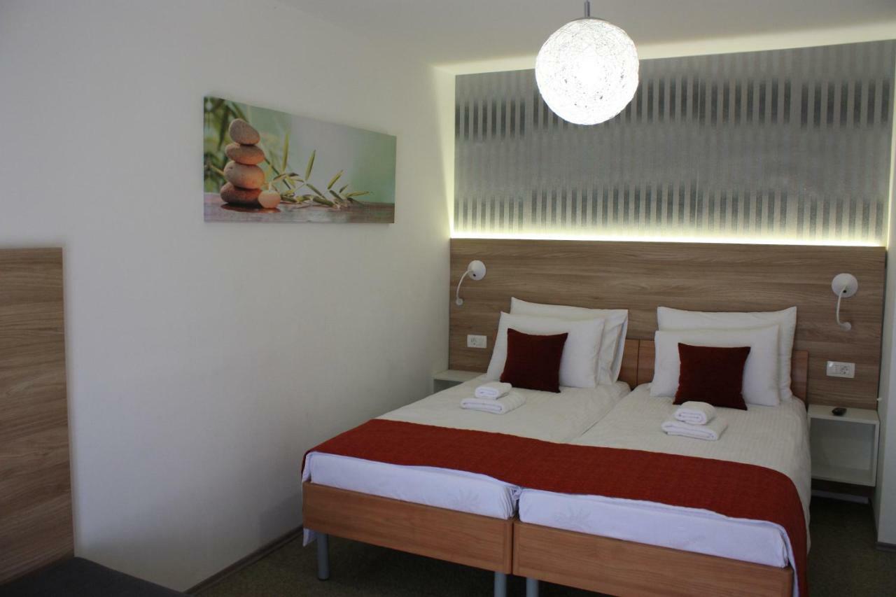 Aura Residence โรวีน ภายนอก รูปภาพ